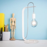 Biała skandynawska lampa stołowa Ramko 66309 Bornholm E27