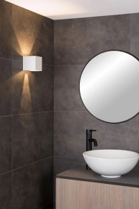Łazienkowy kinkiet ledowy kostka z obustronnym światłem Lucide 69200/06/31 Axi LED 2x7W 2700K IP54