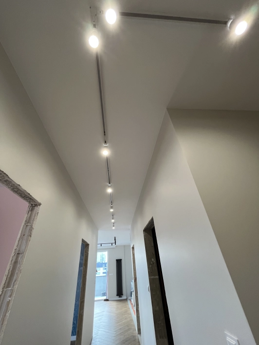 biale-szynoprzewody-1f-maytoni-1.JPG